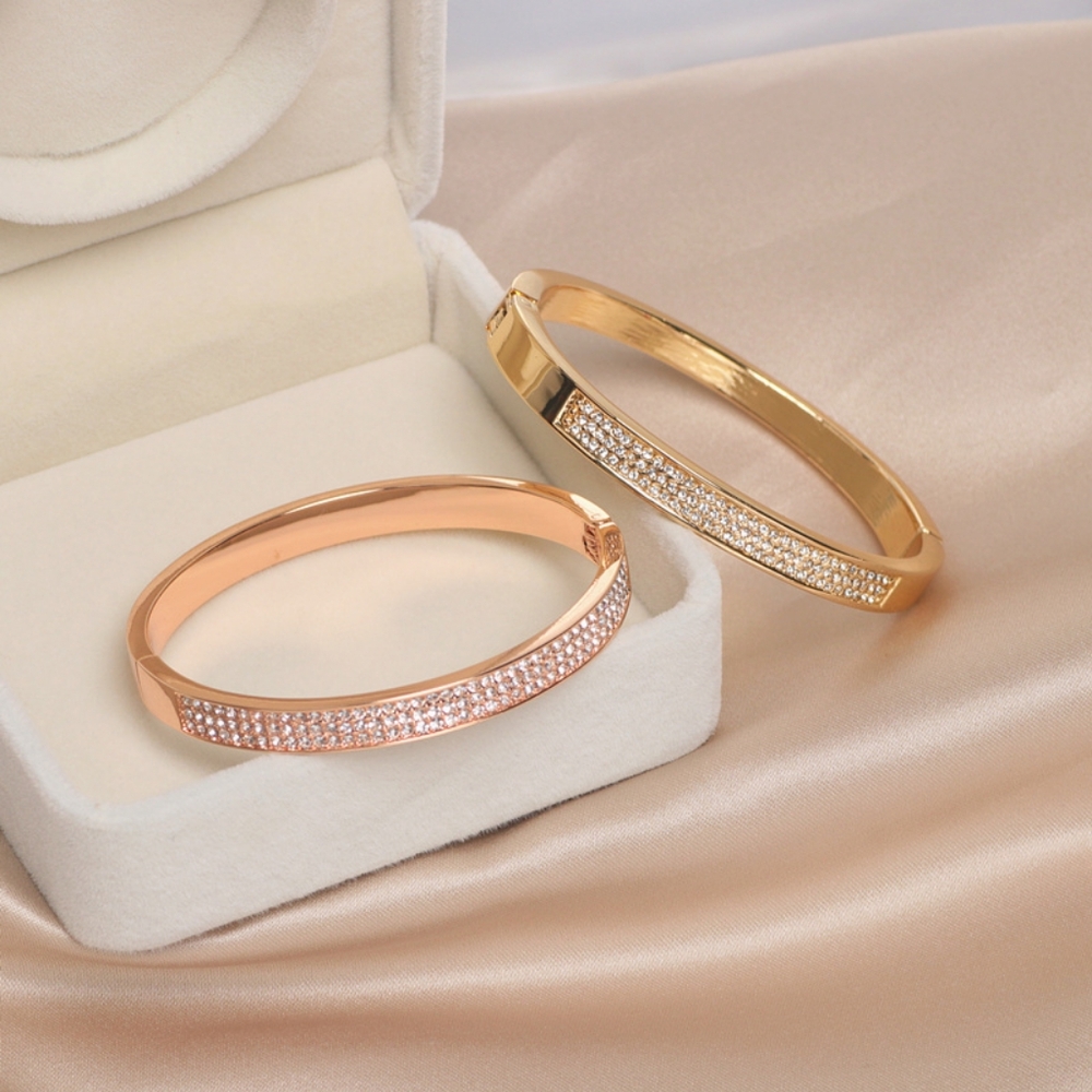 14k gold plated with rhinestones bracelet - Picture 2 of 4